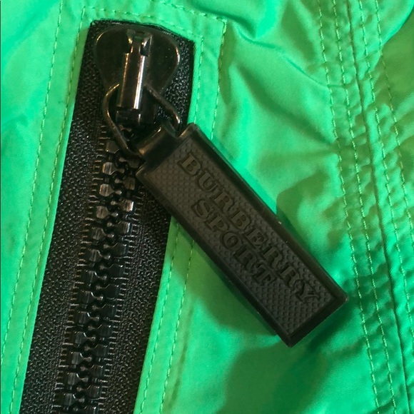 Burberry Sport Green Bottom Cinch Skirt size 4 - Picture 2 of 9